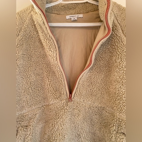 Super comfy and warm O’Neil Sherpa sweater hardly work in like new condition - Picture 3 of 3